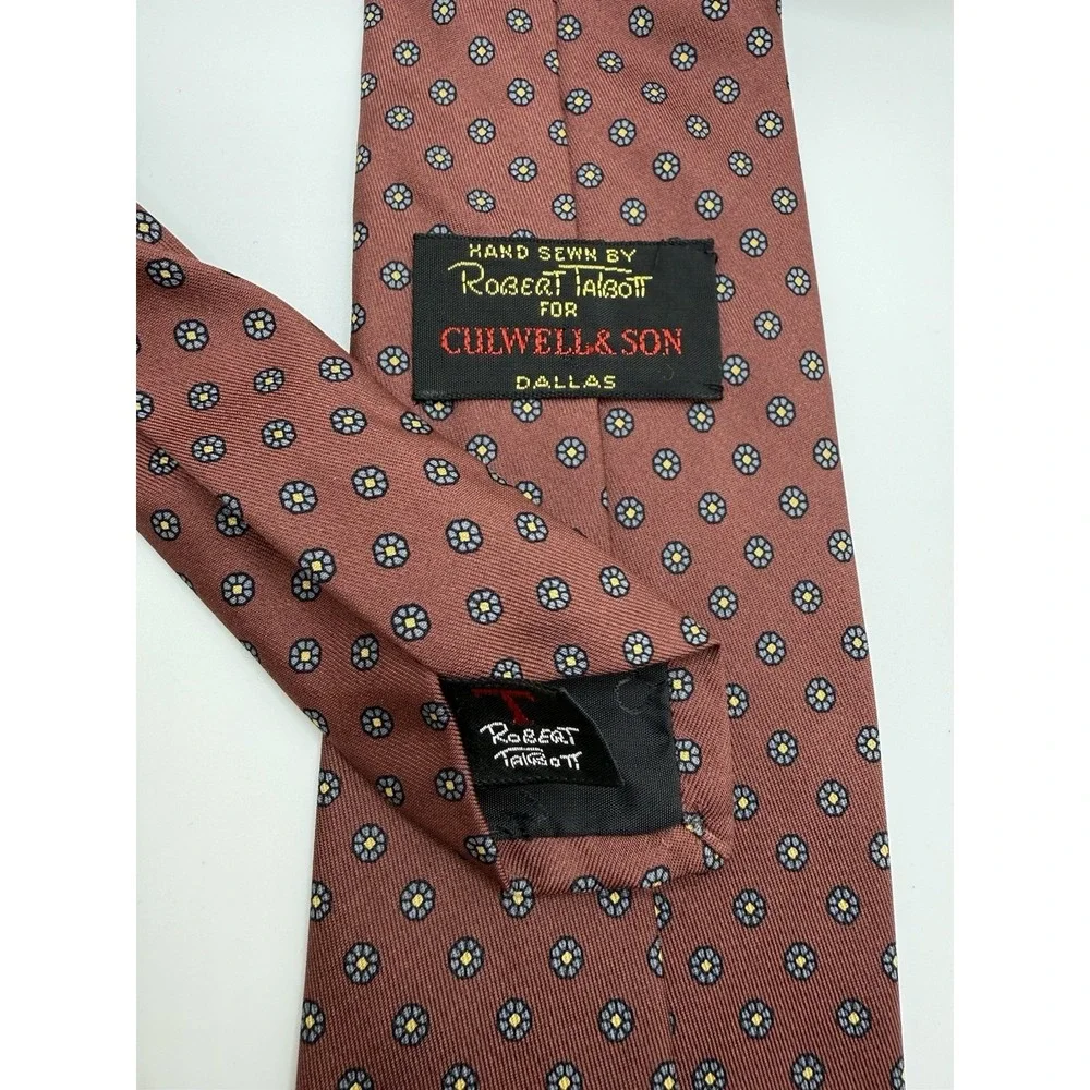 Robert Talbott Culwell‎ & Son Tie Salmon Medallion Hand Sewn England Silk 57